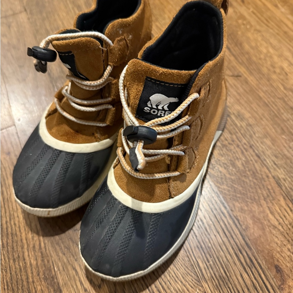 Sorel Kids' Tan and Black Boots